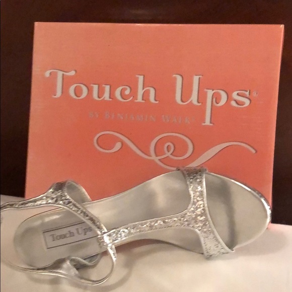 Touch Ups by Benjamin Walker - Picture 7 of 7